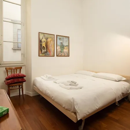 Frescoed Duomo Retreat * Florence