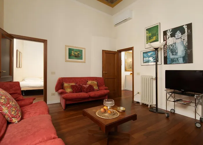 Appartement Frescoed Duomo Retreat *